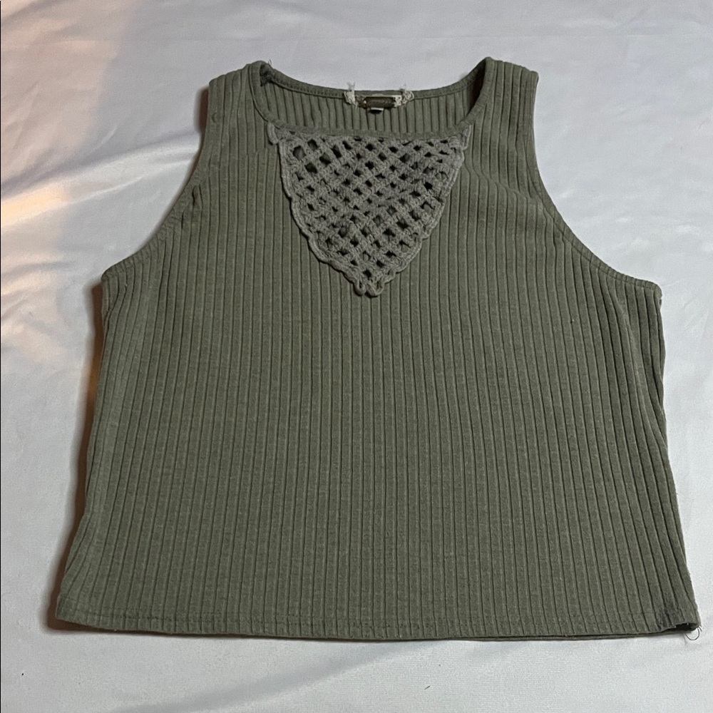 Gimmicks by BKE Ribbed Crop Top